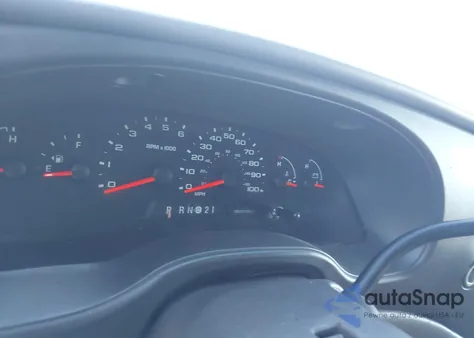 2006 Ford E-150 Xl/Xlt из США, поврежденный, VIN 1FMRE11L26DA35286